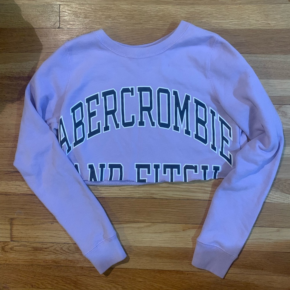 Abercrombie cropped crew